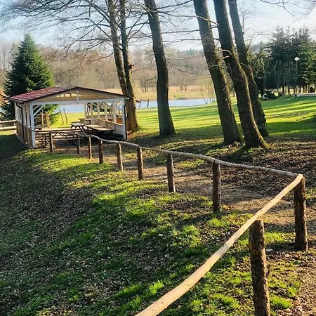 بيت للعطل Petrico Camp