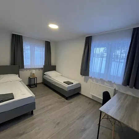 بيت للعطل Petrico Camp